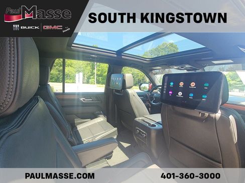 Used 2025 GMC Yukon Denali w/ Denali Reserve Package AWD/4WD image 27