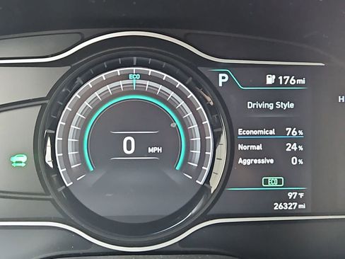 Used 2021 Hyundai Kona Limited w/ Cargo Package FWD image 33