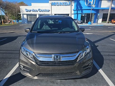 Used 2019 Honda Odyssey EX-L image 2