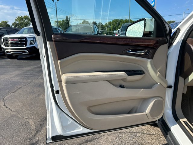 Used 2014 Cadillac SRX Luxury AWD/4WD image 24