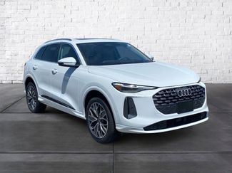 New 2025 Audi Q5 2.0T Premium Plus video 1