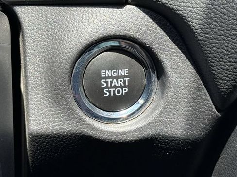 Certified 2025 Toyota RAV4 XLE AWD/4WD image 22