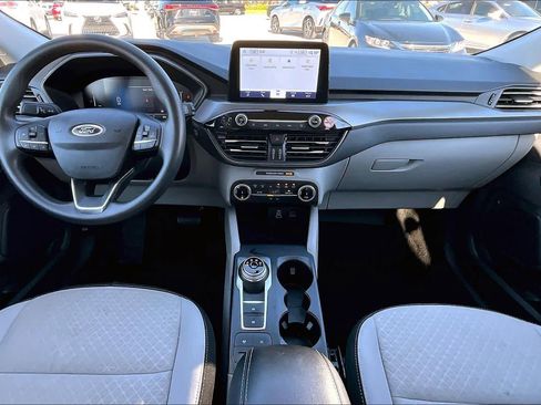 Used 2025 Ford Escape Active AWD/4WD image 29