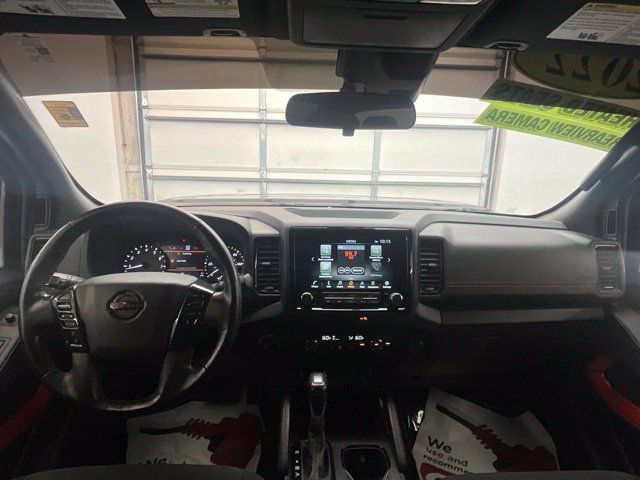 Used 2022 Nissan Frontier PRO-4X AWD/4WD image 3