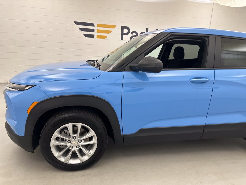 Used 2024 Chevrolet TrailBlazer LS w/ LS Convenience Package FWD image 4