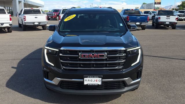 Used 2025 GMC Acadia Elevation AWD/4WD image 3