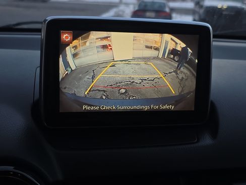 Used 2018 Toyota Yaris iA image 28