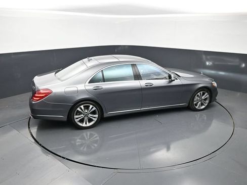Used 2020 Mercedes-Benz S 560 4MATIC Sedan w/ Premium Package image 21