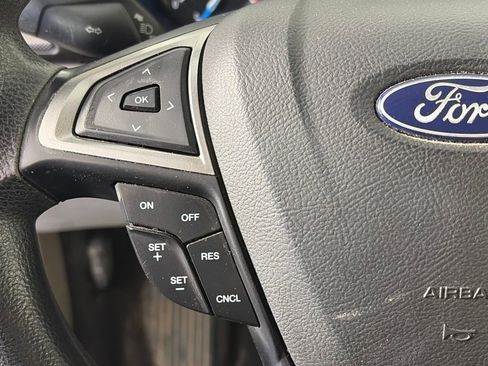 Used 2018 Ford Fusion SE image 17