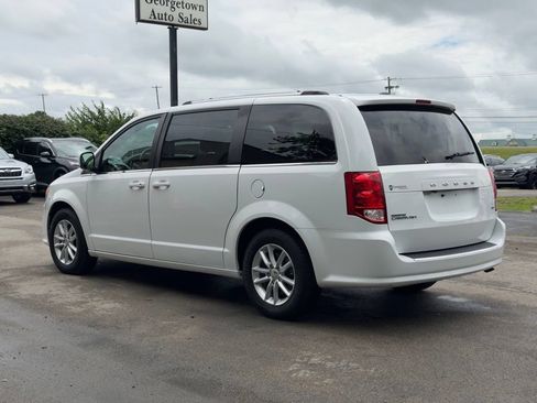 Used 2020 Dodge Grand Caravan SXT FWD image 6