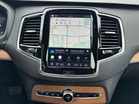 Certified 2024 Volvo XC90 B6 Plus AWD/4WD image 9