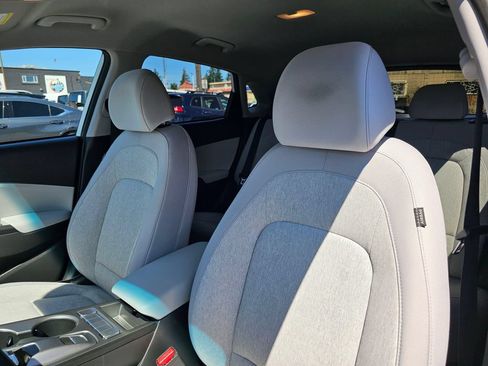 Used 2023 Hyundai Kona SE FWD image 20