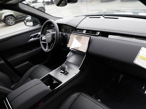 New 2026 Land Rover Range Rover Velar Dynamic SE AWD/4WD image 13