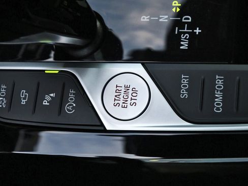 Used 2024 BMW X3 sDrive30i w/ Convenience Package image 29