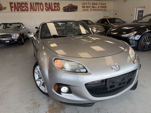 Used 2015 MAZDA MX-5 Miata Grand Touring w/ Premium Package RWD image 19