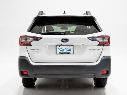 Used 2024 Subaru Outback Premium AWD/4WD image 33