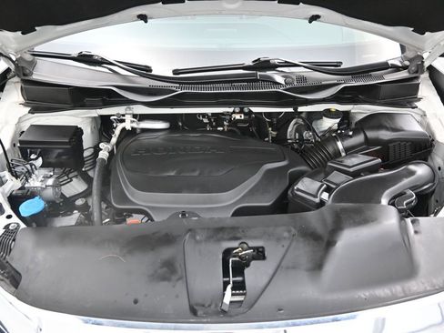 Used 2022 Honda Odyssey Elite image 12