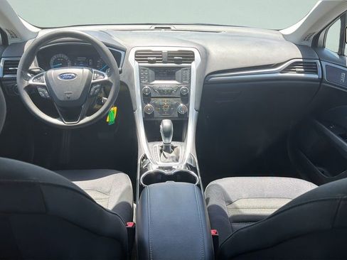Used 2014 Ford Fusion SE FWD image 15