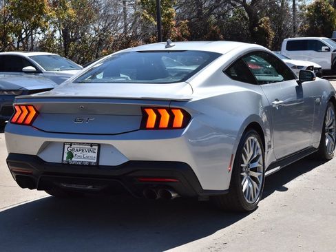 Certified 2025 Ford Mustang GT Premium image 8