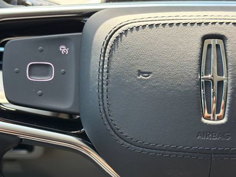 New 2026 Lincoln Nautilus Reserve w/ Jet Appearance Package AWD/4WD image 32