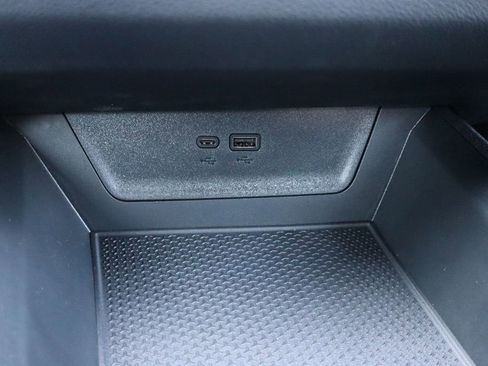 New 2026 Chevrolet Equinox RS w/ Convenience Package III FWD image 19