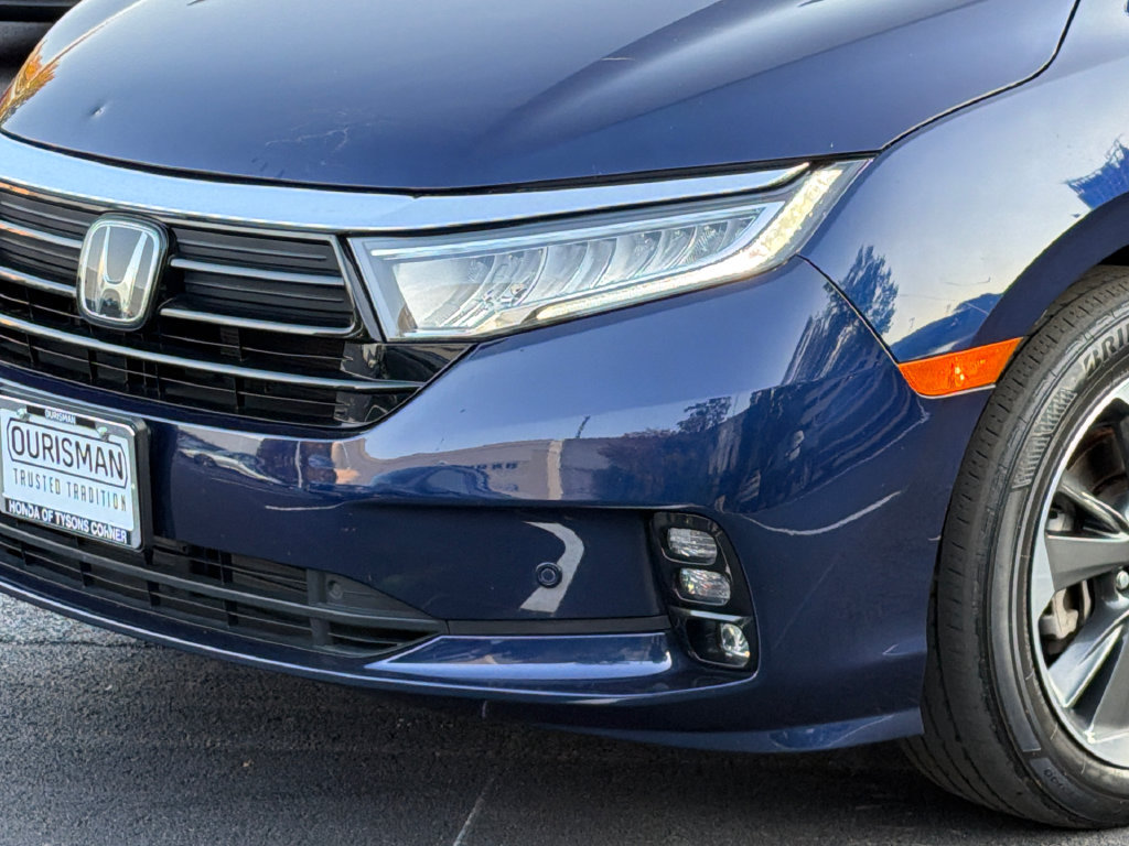 Used 2024 Honda Odyssey Elite image 2