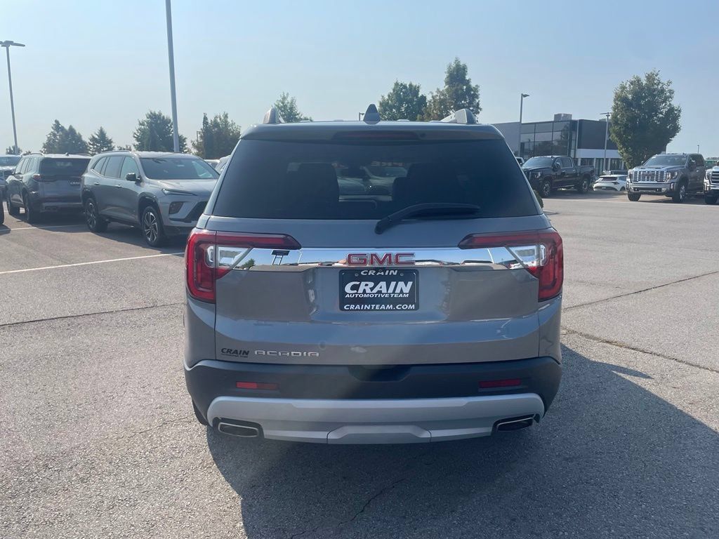Used 2021 GMC Acadia SLT FWD image 6