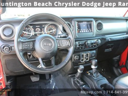 Used 2022 Jeep Wrangler Unlimited Sport image 15