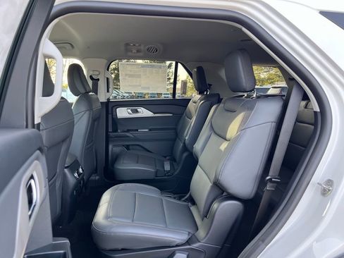 New 2026 Ford Explorer Active w/ Active Comfort Package image 16