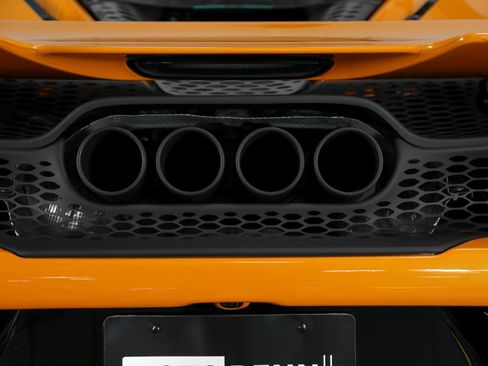Used 2021 McLaren 765LT RWD image 24