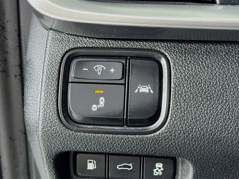 Used 2019 Kia Optima S image 16