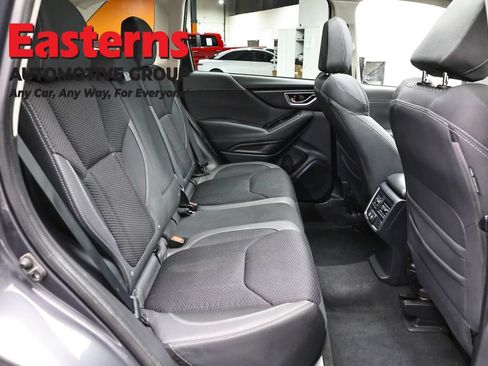 Used 2022 Subaru Forester Premium AWD/4WD image 25