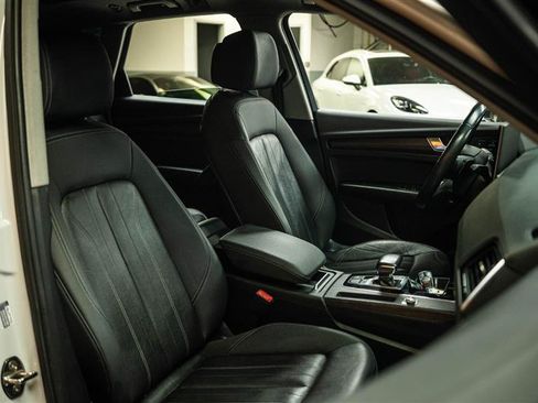 Used 2022 Audi Q5 2.0T Premium w/ Convenience Package AWD/4WD image 15