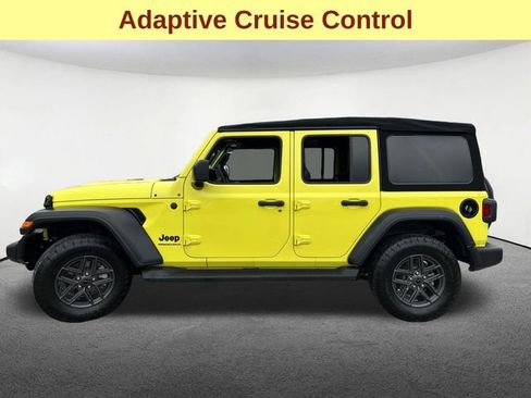 Used 2024 Jeep Wrangler Sport S image 6