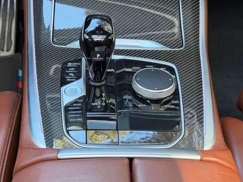 Used 2022 BMW X5 M50i AWD/4WD image 22