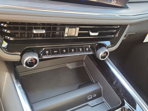 New 2026 Chevrolet Tahoe LS image 19