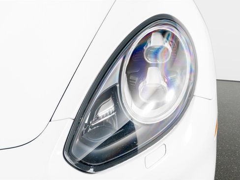 Used 2014 Porsche Panamera GTS image 24