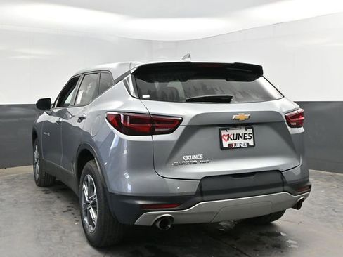 Used 2025 Chevrolet Blazer LT AWD/4WD image 8