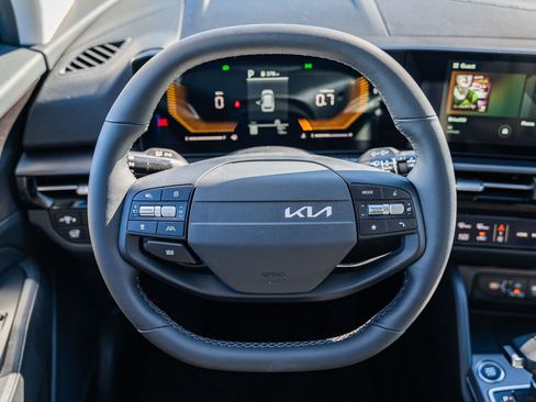 New 2026 Kia Sportage EX FWD image 20
