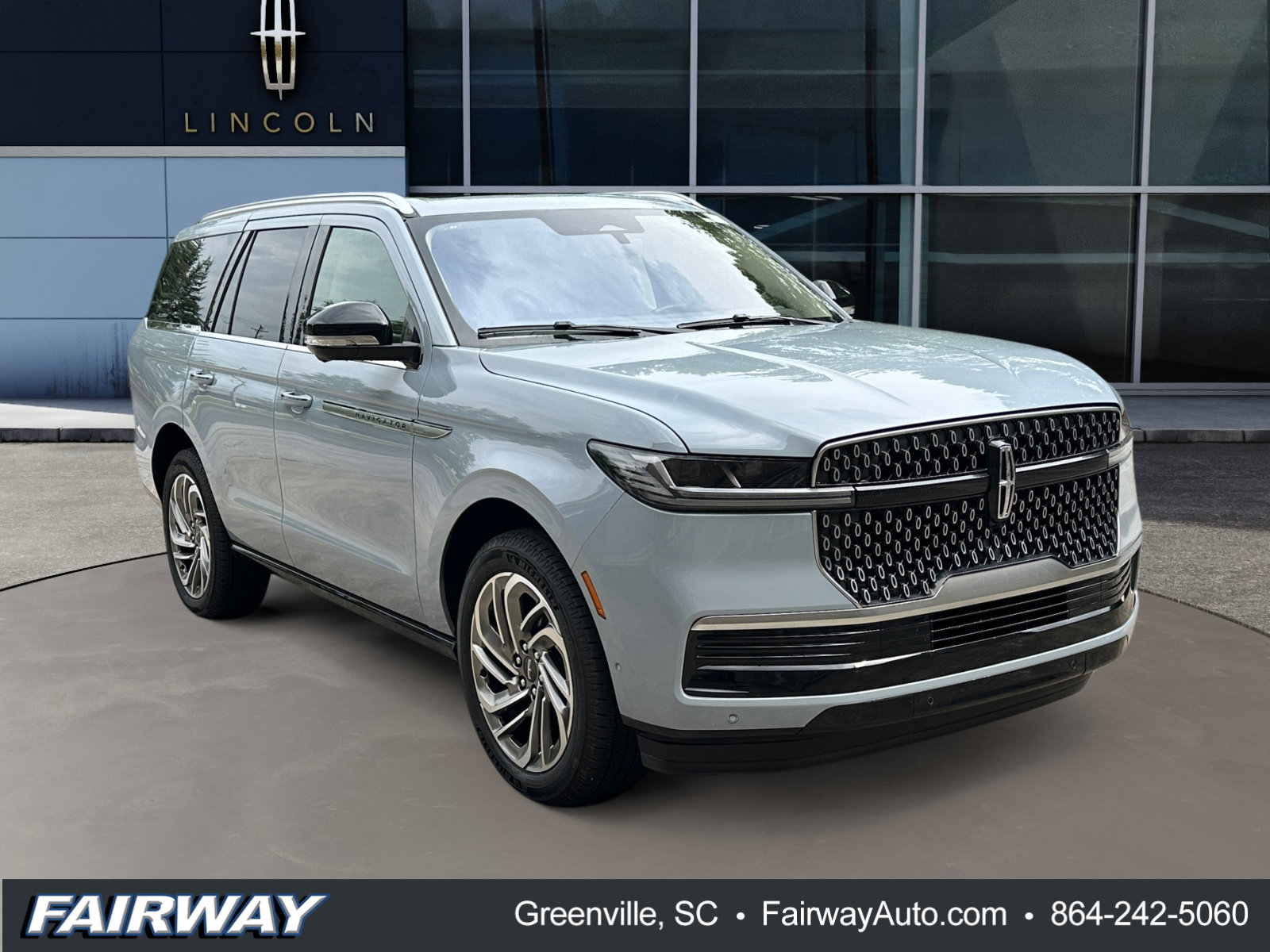 New 2025 Lincoln Navigator Reserve AWD/4WD image 4