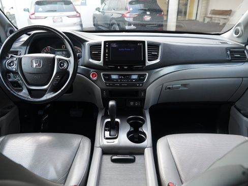 Used 2018 Honda Ridgeline RTL-T image 13