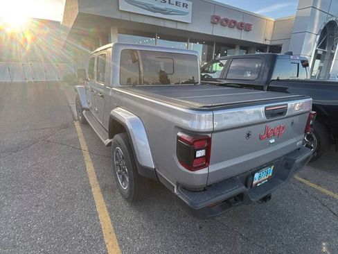 Used 2020 Jeep Gladiator Overland AWD/4WD image 5