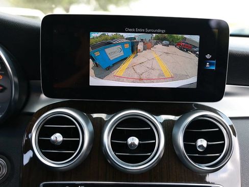 Used 2020 Mercedes-Benz GLC 300 image 26