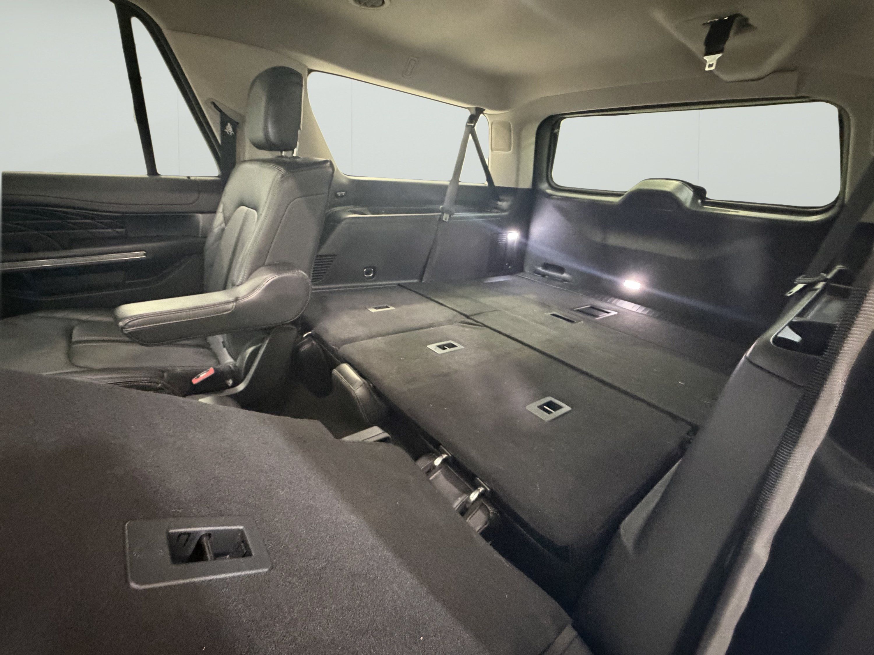 Used 2020 Ford Expedition Max Platinum RWD image 11