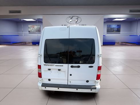 Used 2010 Ford Transit Connect XLT FWD image 2