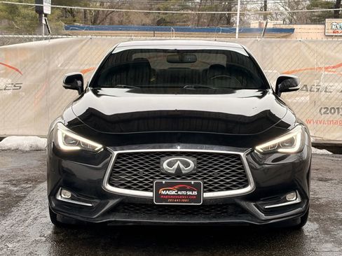 Used 2018 INFINITI Q60 3.0t Luxe w/ Sensory Package 3.0T Luxe image 5