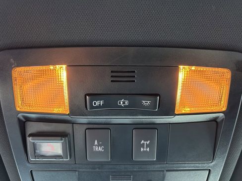 Used 2021 Toyota Tacoma TRD Off-Road w/ Technology Package image 11