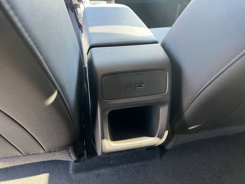 Used 2025 Chevrolet Trax LT image 24