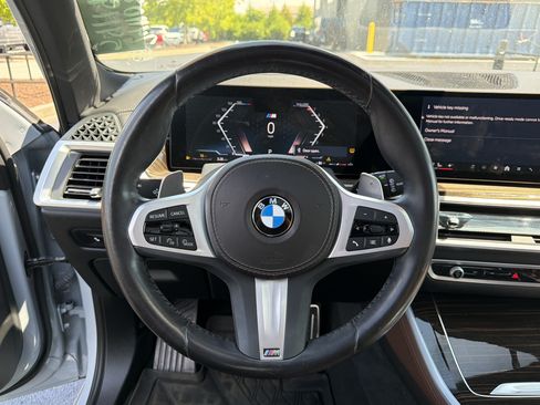 Used 2025 BMW X5 sDrive40i w/ M Sport Package RWD image 18