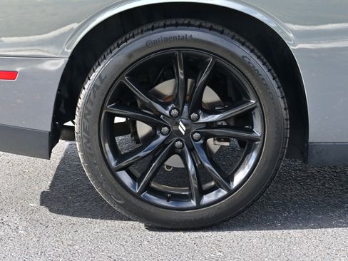 Used 2018 Dodge Challenger SXT w/ Blacktop Package image 32